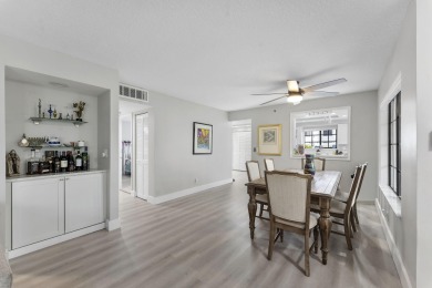 Beautifully renovated with all high-end finishes in the kitchen on  in Florida - for sale on GolfHomes.com, golf home, golf lot