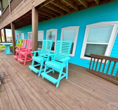 BEACHFRONT in Spacious Sand Castle. Low traffic street. Located on Crystal Beach Community Golf Course in Texas - for sale on GolfHomes.com, golf home, golf lot