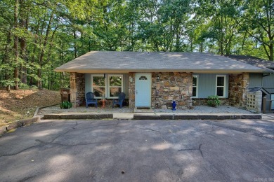 This is the one!!! Impeccably updated and in a great location on DeSoto Golf Course in Arkansas - for sale on GolfHomes.com, golf home, golf lot