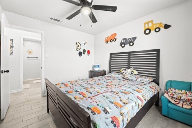 TALK ABOUT ADORABLE, THIS 3 BEDROOM/2 BATH/ 2 CAR GARAGE ON A on Hogan Park Golf Course in Texas - for sale on GolfHomes.com, golf home, golf lot