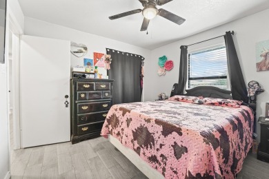 TALK ABOUT ADORABLE, THIS 3 BEDROOM/2 BATH/ 2 CAR GARAGE ON A on Hogan Park Golf Course in Texas - for sale on GolfHomes.com, golf home, golf lot