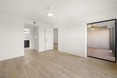 SELLER IS VERY MOTIVATED!!! Kelly Greens Golf & Country Club on Kelly Greens Golf and Country Club in Florida - for sale on GolfHomes.com, golf home, golf lot