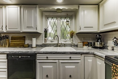 This inviting ranch-style home offers a great layout with a on Muncie Elks Country Club in Indiana - for sale on GolfHomes.com, golf home, golf lot