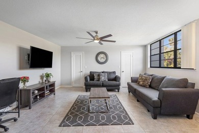 Your search ends here! This stunning 1,200 sq. ft., 2-bedroom, 1 on  in Florida - for sale on GolfHomes.com, golf home, golf lot