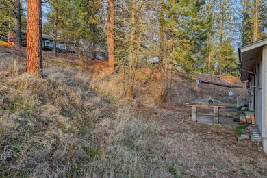 2414 E. Casper Dr. is an *Occupied Duplex* built in 1976 with a on Hangman Valley Golf Course in Washington - for sale on GolfHomes.com, golf home, golf lot