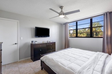 Your search ends here! This stunning 1,200 sq. ft., 2-bedroom, 1 on  in Florida - for sale on GolfHomes.com, golf home, golf lot