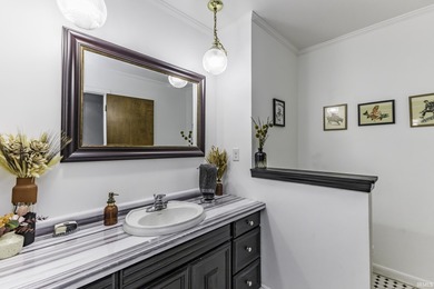 This inviting ranch-style home offers a great layout with a on Muncie Elks Country Club in Indiana - for sale on GolfHomes.com, golf home, golf lot