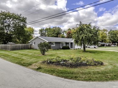 This inviting ranch-style home offers a great layout with a on Muncie Elks Country Club in Indiana - for sale on GolfHomes.com, golf home, golf lot