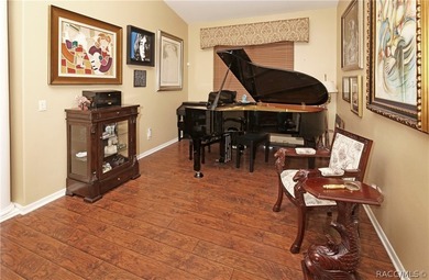 *Carefree* TERRA VISTA HOME THAT'S ROOMY, STYLISH & VALUE on Skyview At Terra Vista Golf and Country Club in Florida - for sale on GolfHomes.com, golf home, golf lot