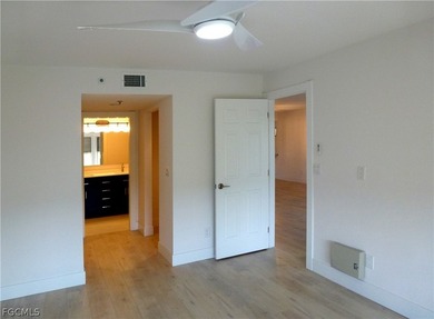 This 2 bedroom 2 bathroom condo is located in the golfer's on  in Florida - for sale on GolfHomes.com, golf home, golf lot