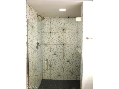 This 2 bedroom 2 bathroom condo is located in the golfer's on  in Florida - for sale on GolfHomes.com, golf home, golf lot