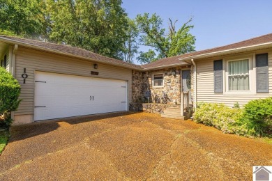 Charming three bedroom/2 bath house located in Country Club on Mayfield-Graves Country Club in Kentucky - for sale on GolfHomes.com, golf home, golf lot