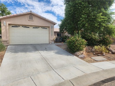 Priced to sell and waiting for new owners to call home. Located on Desert Lakes Golf Course in Arizona - for sale on GolfHomes.com, golf home, golf lot