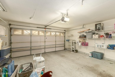 Beautiful 2-bedroom, 2-bath Gemini home in Sun City! Split floor on Sun City Lakes West and East in Arizona - for sale on GolfHomes.com, golf home, golf lot