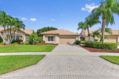 Beautiful one-story spacious stucco Villa w/ 15 ft ceilings on Aberdeen Golf and Country Club in Florida - for sale on GolfHomes.com, golf home, golf lot