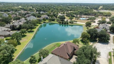 Welcome to this spacious home, ready to welcome new owners. The on Firewheel Golf Park in Texas - for sale on GolfHomes.com, golf home, golf lot