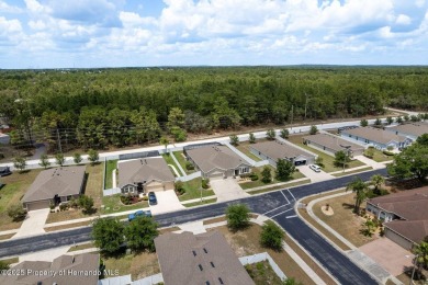 Welcome to this beautifully maintained 4-bedroom, 3.5-bathroom on Silverthorn Country Club in Florida - for sale on GolfHomes.com, golf home, golf lot