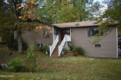 There's so much room in this 5 bedroom, 3 bath home that backs on Lords Valley Country Club, Inc in Pennsylvania - for sale on GolfHomes.com, golf home, golf lot