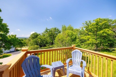 Welcome to this luxurious 3 bed, 2 bath condo located in the on Geneva National Golf Club in Wisconsin - for sale on GolfHomes.com, golf home, golf lot