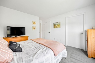 Welcome to this luxurious 3 bed, 2 bath condo located in the on Geneva National Golf Club in Wisconsin - for sale on GolfHomes.com, golf home, golf lot