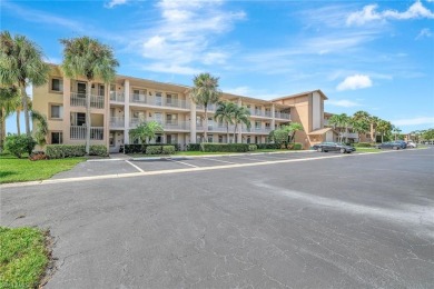 Come see this his turnkey 2 bedroom, 2 bathrooms condo in the on  in Florida - for sale on GolfHomes.com, golf home, golf lot