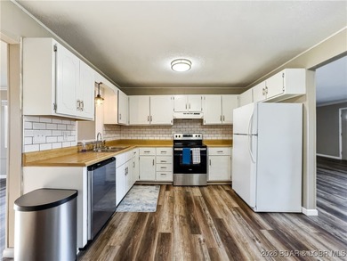 Incredible opportunity for comfortable lake living; and the on Lake Valley Country Club in Missouri - for sale on GolfHomes.com, golf home, golf lot