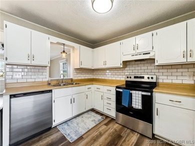 Incredible opportunity for comfortable lake living; and the on Lake Valley Country Club in Missouri - for sale on GolfHomes.com, golf home, golf lot