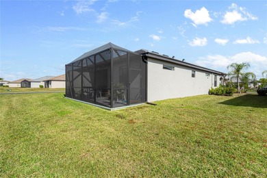 Under contract-accepting backup offers. This is a MUST SEE! on Lakewood National Golf Club in Florida - for sale on GolfHomes.com, golf home, golf lot