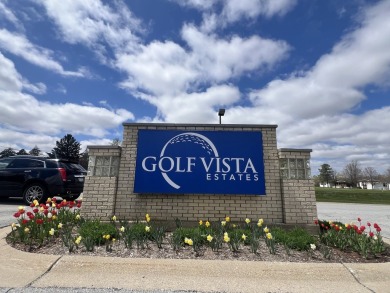 FORE!!! This is a Golfer's Dream that is 55 Years Old or Older: on Golf Vista Estates Golf Course in Illinois - for sale on GolfHomes.com, golf home, golf lot