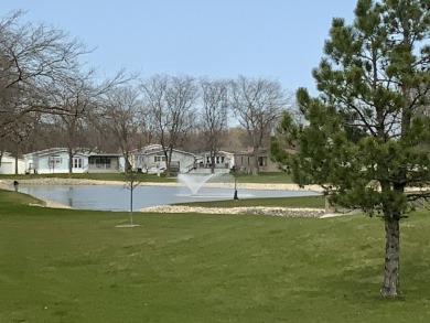 FORE!!! This is a Golfer's Dream that is 55 Years Old or Older: on Golf Vista Estates Golf Course in Illinois - for sale on GolfHomes.com, golf home, golf lot