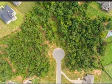 Build your dream home in the beautiful cul de sec located in on Maumelle Golf and Country Club in Arkansas - for sale on GolfHomes.com, golf home, golf lot