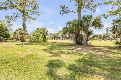 2 Bed, 2 Bath, 2-Car Garage Home on the green, over looking the on Hidden Lakes Golf Club in Florida - for sale on GolfHomes.com, golf home, golf lot