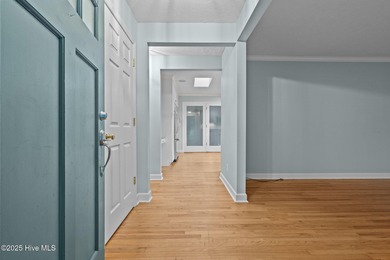 Charming 3 bedroom, 2 bath home in the historic Southern Pines on Southern Pines Country Club in North Carolina - for sale on GolfHomes.com, golf home, golf lot