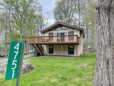 POCONOS CHARMING CHALET STYLE RAISED RANCH Move-In Ready & on Pocono Farms Country Club in Pennsylvania - for sale on GolfHomes.com, golf home, golf lot