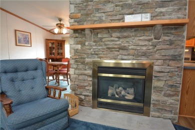 Well-maintained 3BR/2BA double-wide in a fantastic community on Winding Creek Executive Course in New York - for sale on GolfHomes.com, golf home, golf lot