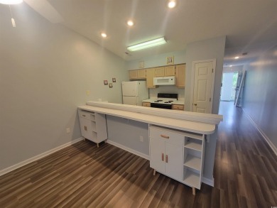 Charming 1-Bedroom and 1 full bathroom condo with golf course on River Oaks Golf Plantation  in South Carolina - for sale on GolfHomes.com, golf home, golf lot