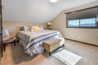 Welcome to this perfectly maintained Executive North Sartell on Blackberry Ridge Golf Club in Minnesota - for sale on GolfHomes.com, golf home, golf lot