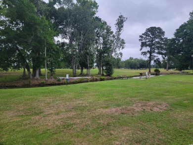 Charming 1-Bedroom and 1 full bathroom condo with golf course on River Oaks Golf Plantation  in South Carolina - for sale on GolfHomes.com, golf home, golf lot