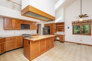 This meticulously maintained one owner 3-bedroom, 2 full + 2 on Little Turtle Golf Club in Ohio - for sale on GolfHomes.com, golf home, golf lot