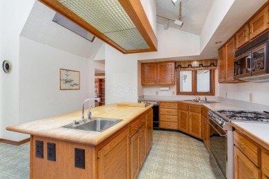 This meticulously maintained one owner 3-bedroom, 2 full + 2 on Little Turtle Golf Club in Ohio - for sale on GolfHomes.com, golf home, golf lot