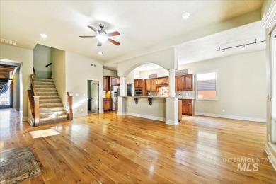 Come escape the prestigious Villas area of Banbury Meadows on BanBury Golf Club in Idaho - for sale on GolfHomes.com, golf home, golf lot