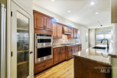 Come escape the prestigious Villas area of Banbury Meadows on BanBury Golf Club in Idaho - for sale on GolfHomes.com, golf home, golf lot