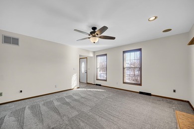 Beautifully-maintained 2-story in Aberdeen! Stepping inside on The Course at Aberdeen in Indiana - for sale on GolfHomes.com, golf home, golf lot