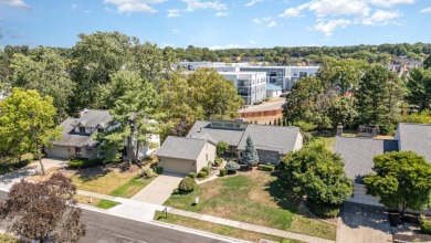 This meticulously maintained one owner 3-bedroom, 2 full + 2 on Little Turtle Golf Club in Ohio - for sale on GolfHomes.com, golf home, golf lot