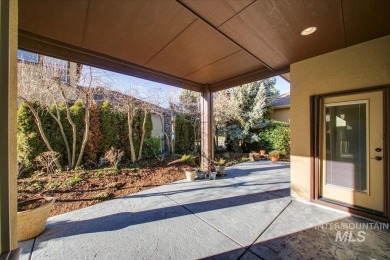 Come escape the prestigious Villas area of Banbury Meadows on BanBury Golf Club in Idaho - for sale on GolfHomes.com, golf home, golf lot