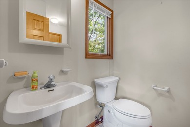 Don't miss your opportunity to own a well maintained home in the on The Trail At Chickasaw Pointe in South Carolina - for sale on GolfHomes.com, golf home, golf lot