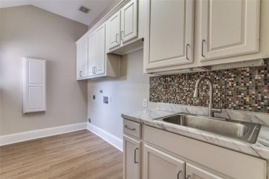 RARE OPPORTUNITY - STUNNING SINGLE-STORY ON THE FAIRWAY!
Welcome on Firewheel Golf Park in Texas - for sale on GolfHomes.com, golf home, golf lot