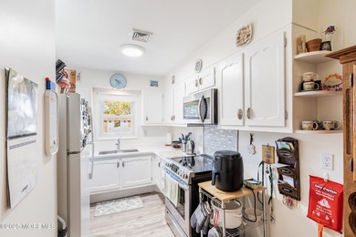 Welcome to Leisure Village, a 55+ community! This charming on Greenbriar Woodlands in New Jersey - for sale on GolfHomes.com, golf home, golf lot