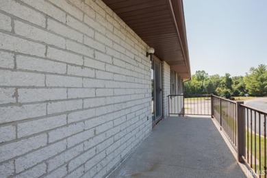 Welcome to this totally updated 2 bedroom 2 full bath condo at on Thunderbolt Pass Golf Course in Indiana - for sale on GolfHomes.com, golf home, golf lot