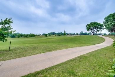 RARE OPPORTUNITY - STUNNING SINGLE-STORY ON THE FAIRWAY!
Welcome on Firewheel Golf Park in Texas - for sale on GolfHomes.com, golf home, golf lot
